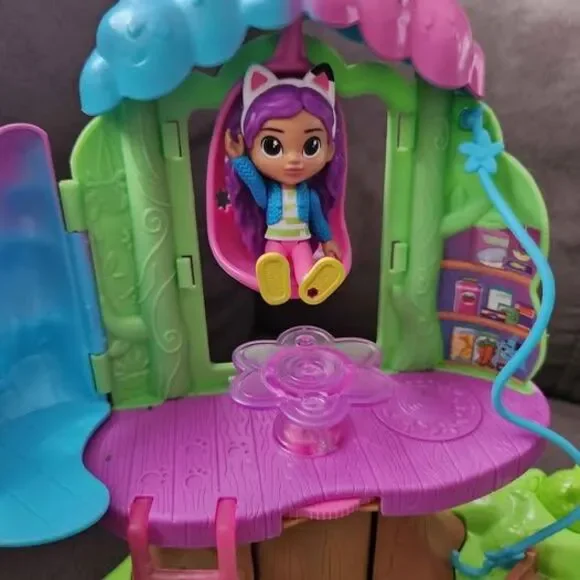 Gabby's Dollhouse treehouse playset - Picture 2 of 5